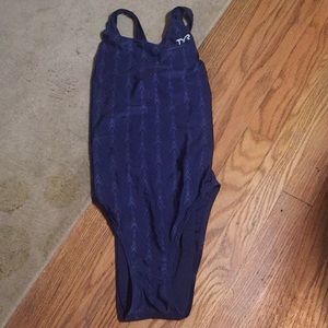 TYR racing suit size 34